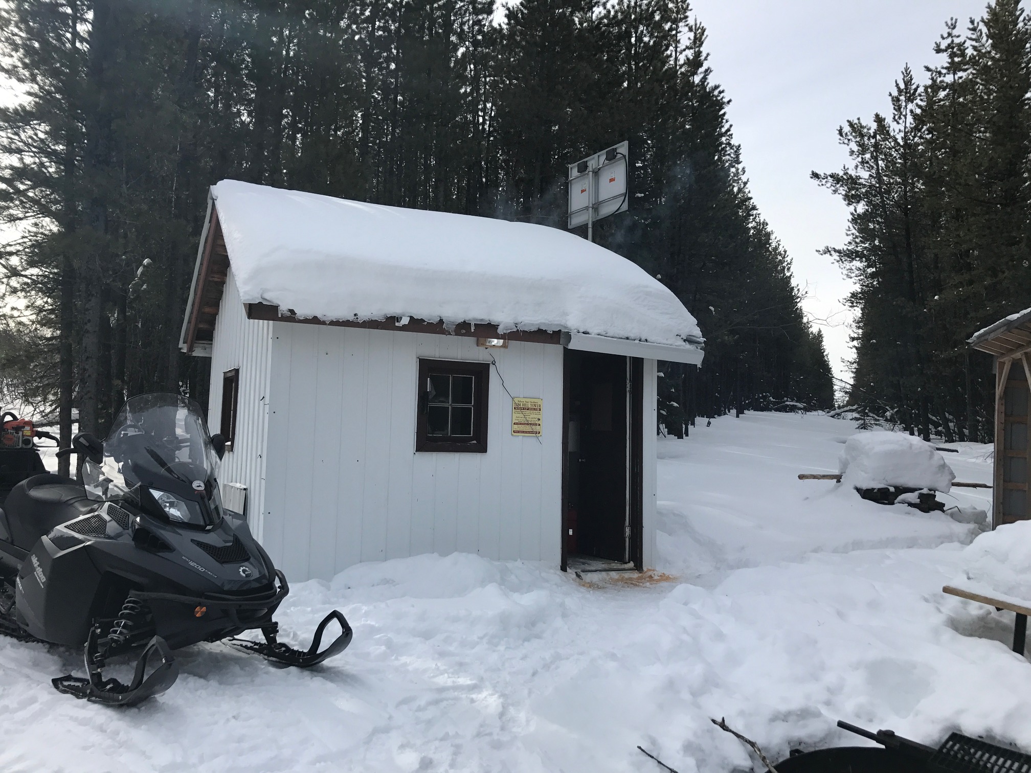 TomHill Cabin